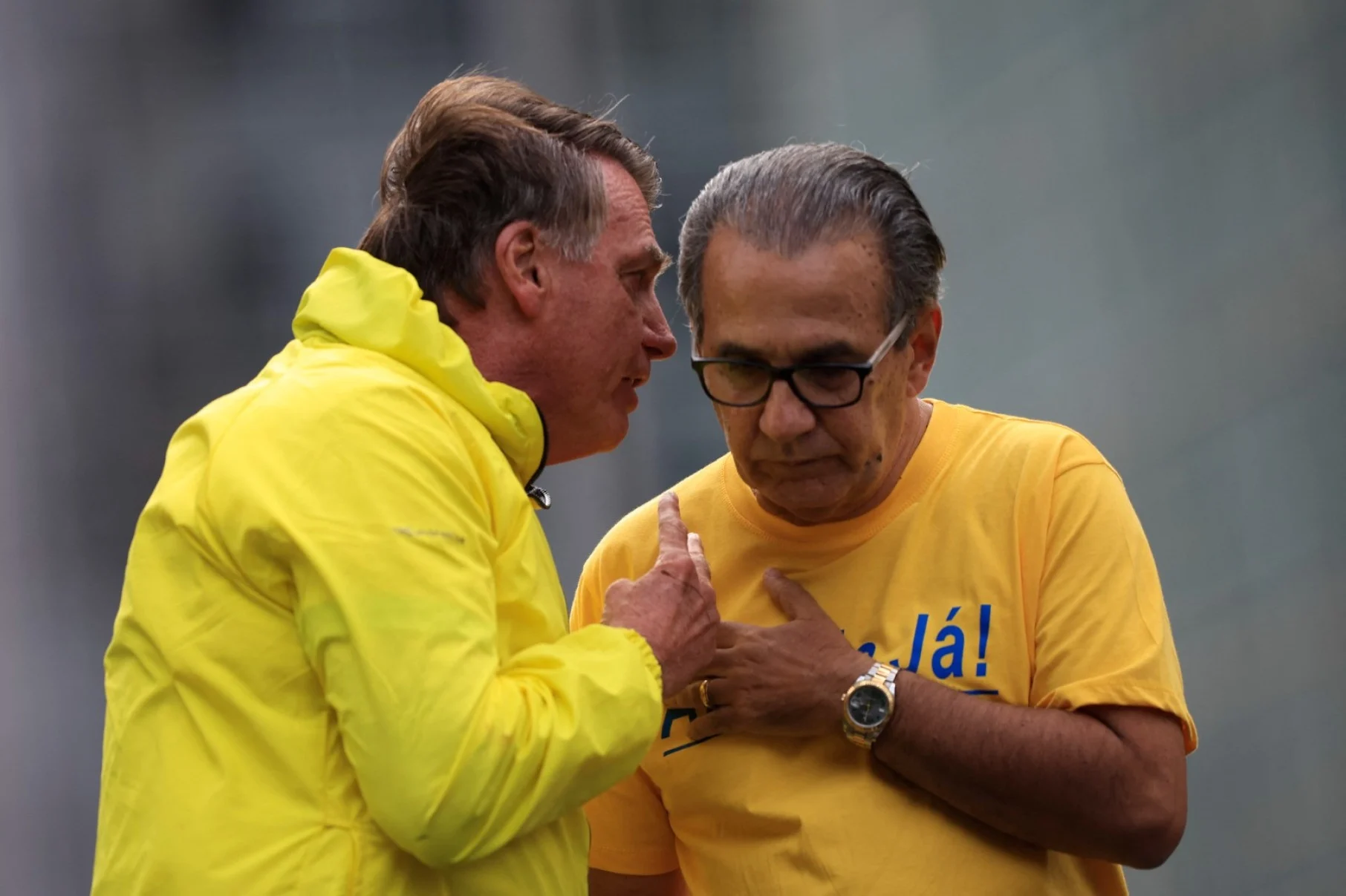 Não sou investigado ou obrigado a falar do salário