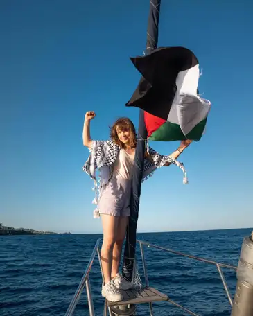 Barco com ativistas está a 48 horas de Gaza com ajuda humanitária