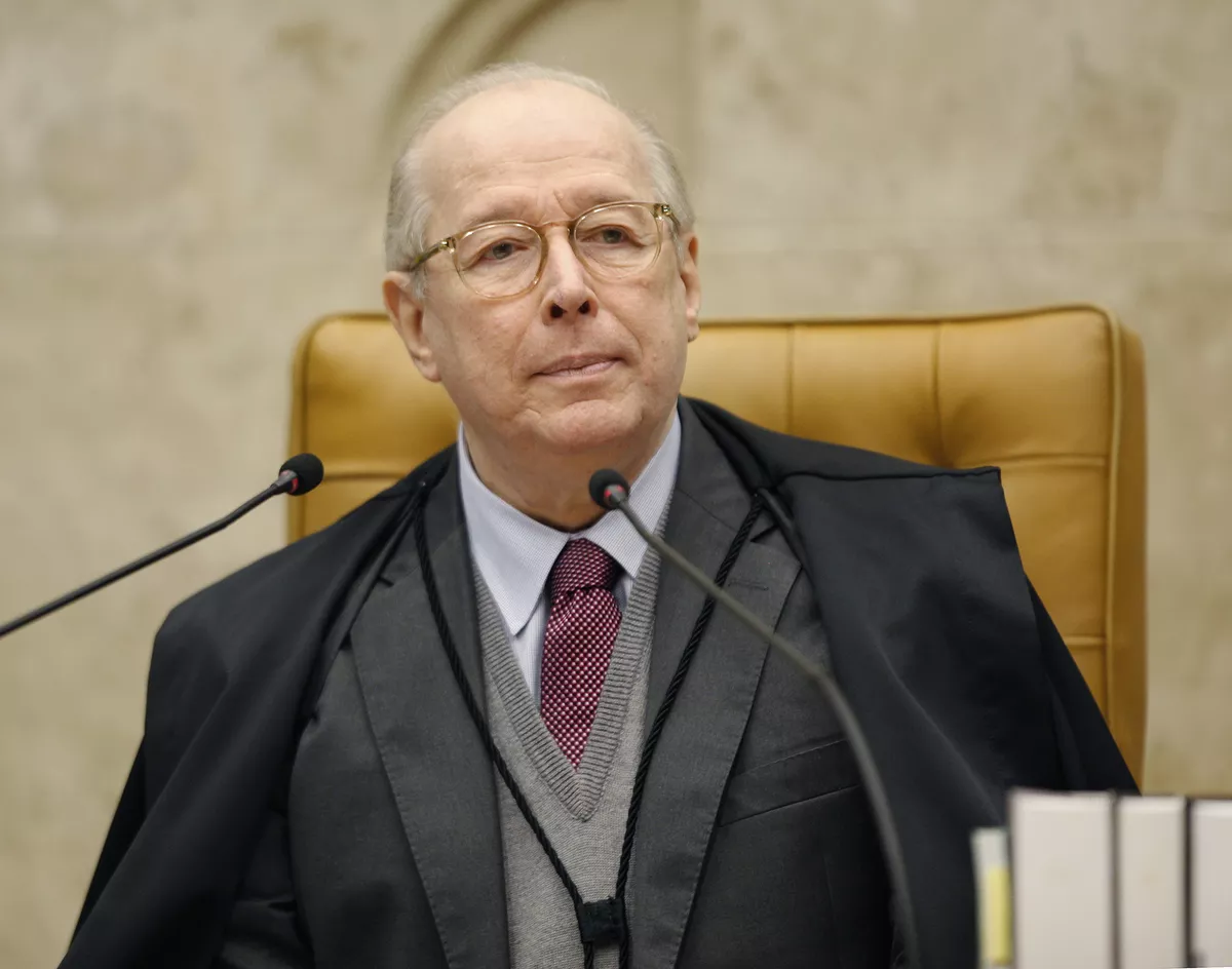 Em artigo, ministro Celso de Mello critica intenção de Trump de suspender habeas corpus