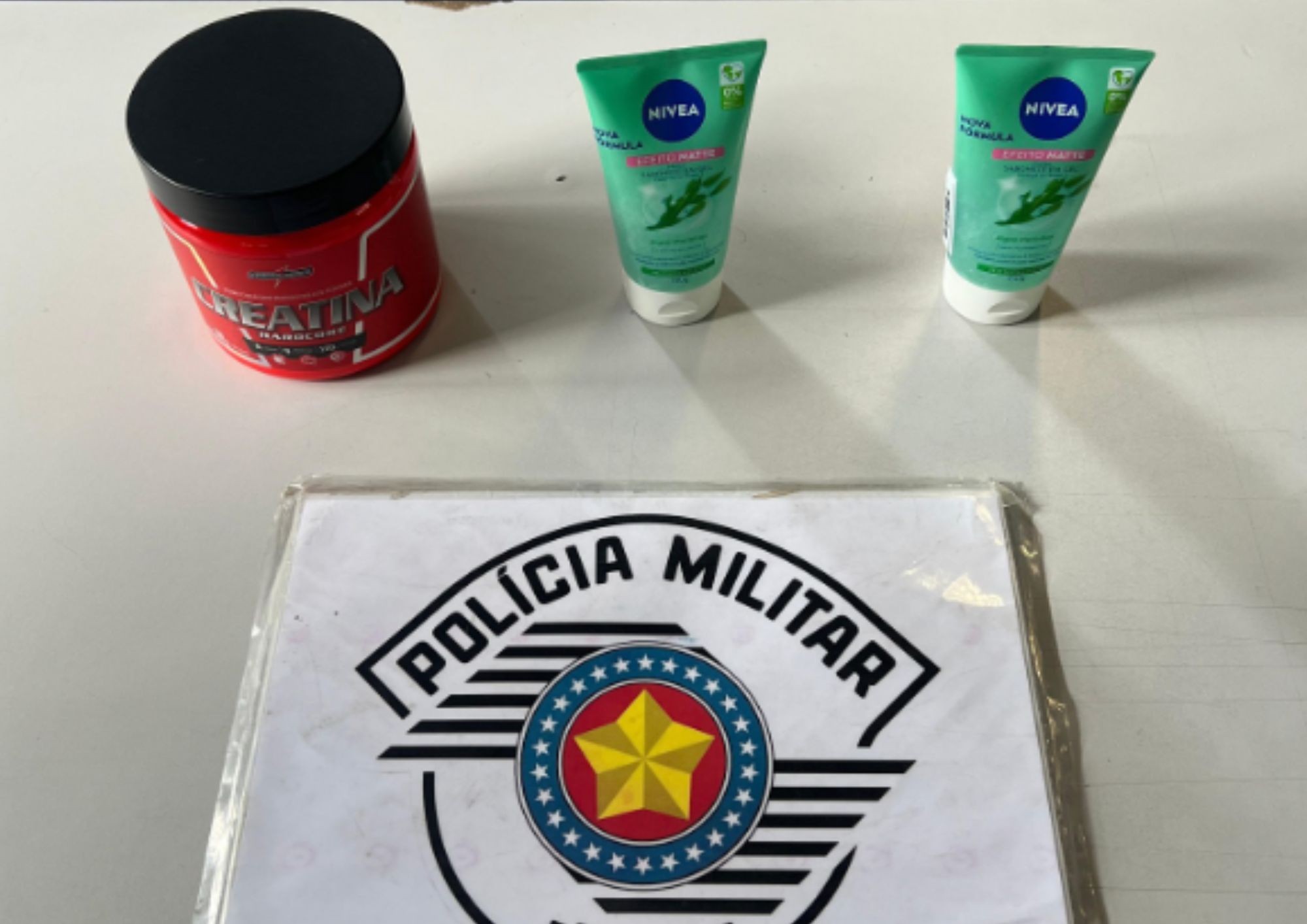 Homem é preso em Santos, SP, após furtar creatina e sabonetes; vítima grita ‘pega ladrão’ e chama PM | Santos e Região