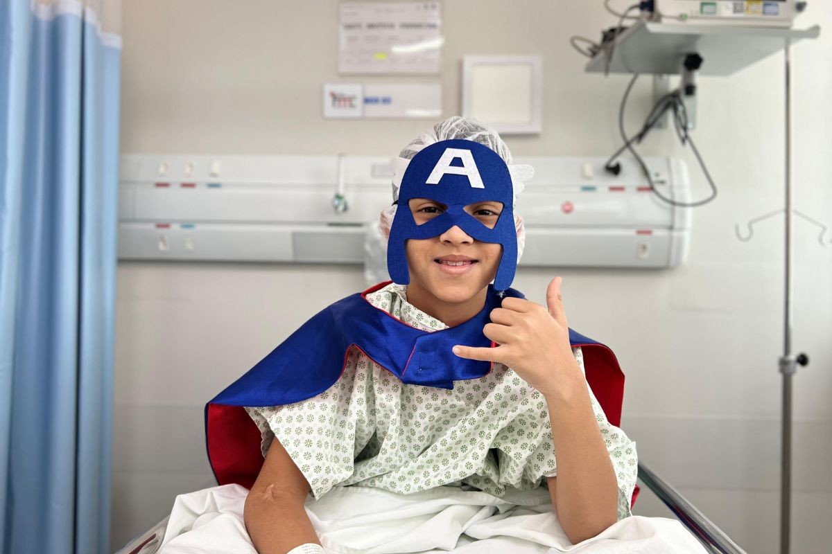 Hospital em SP usa fantasias de super-heróis para humanizar cirurgias infantis e reduzir o medo das crianças | Mais Saúde