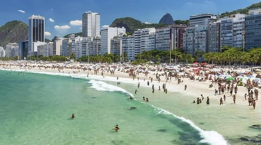 Só uma praia brasileira entra na lista das 50 melhores do mundo em 2025; saiba qual