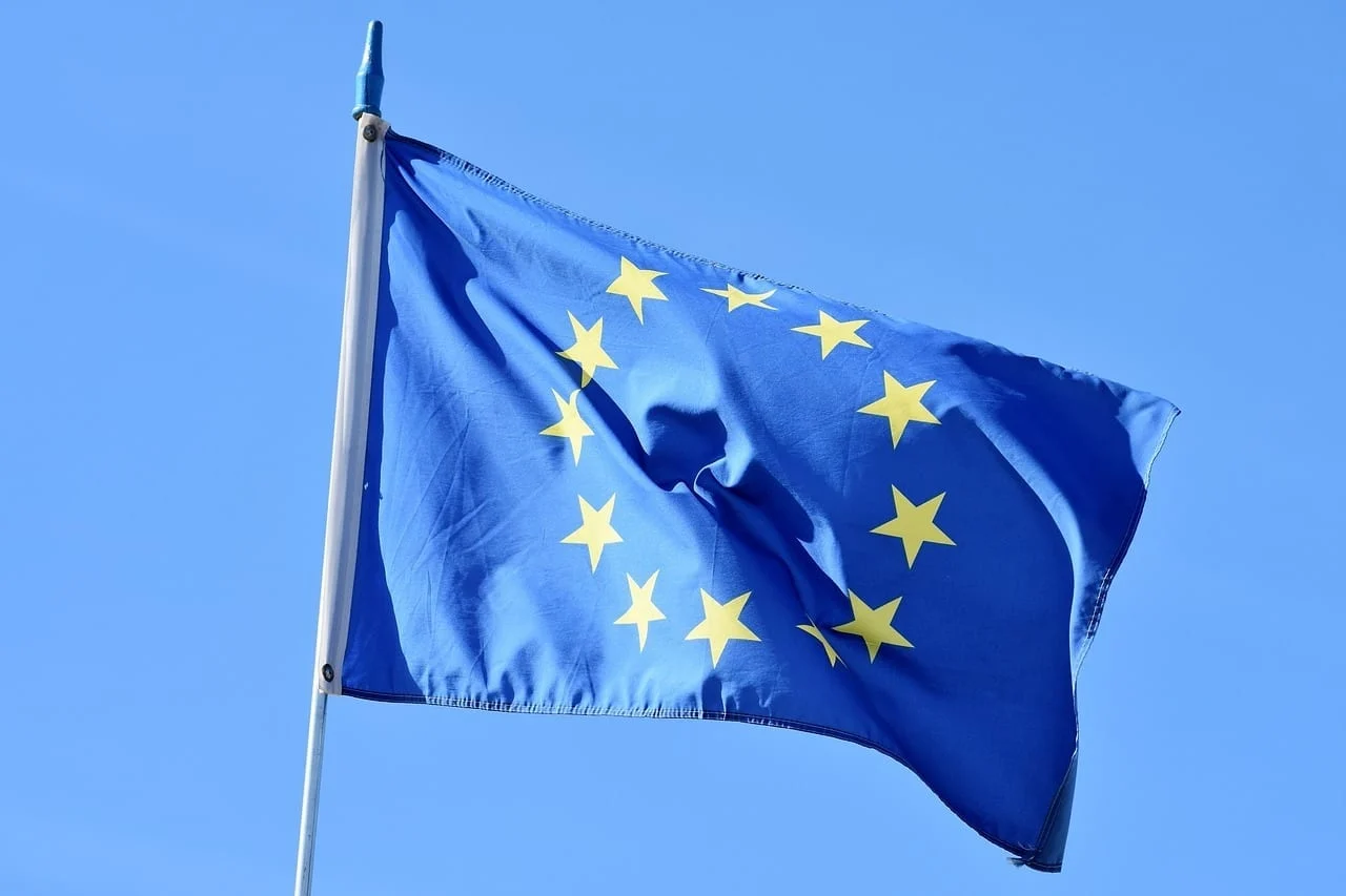 EUA e UE firmam novo acordo comercial