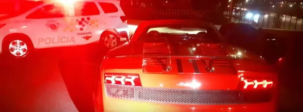 Ex-piloto de Fórmula 1 é preso em São Paulo por receptação de carro de luxo