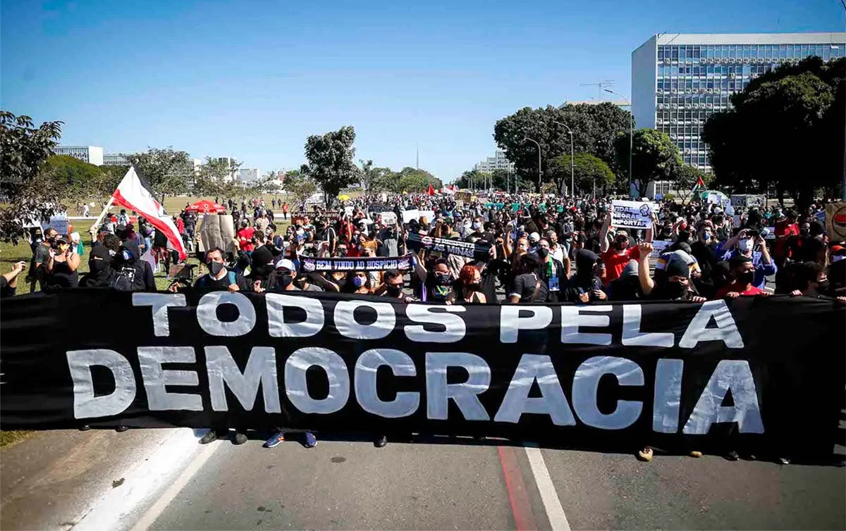 Usos da democracia e da liberdade no Brasil