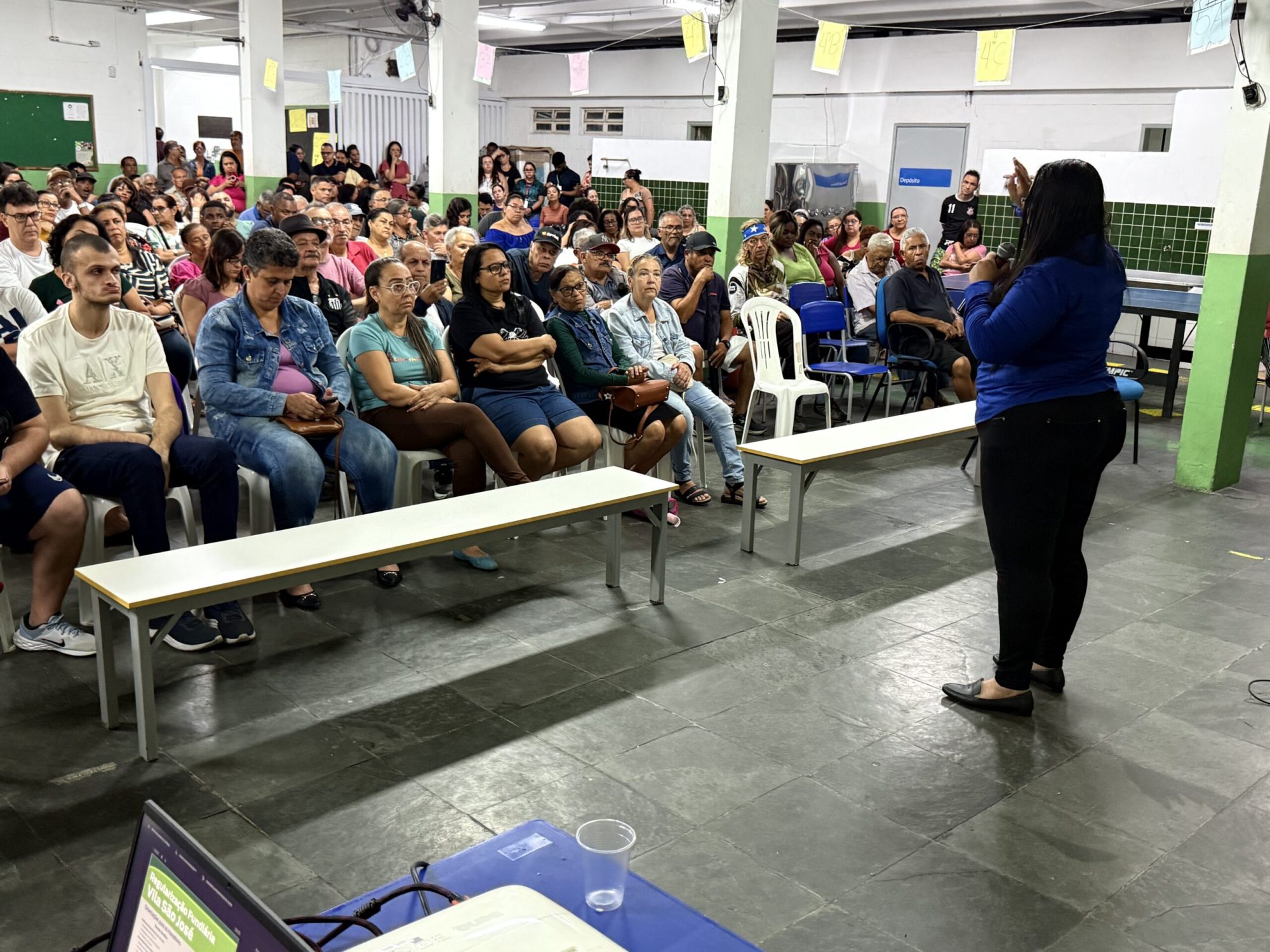 Habitação reúne moradores da Vila São José para orientações sobre Regularização Fundiária