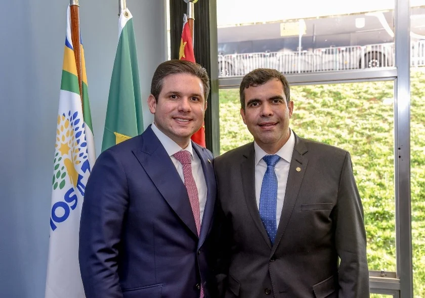 Aliado de Hugo Motta é alvo da PF, e STJ autoriza busca e apreensão