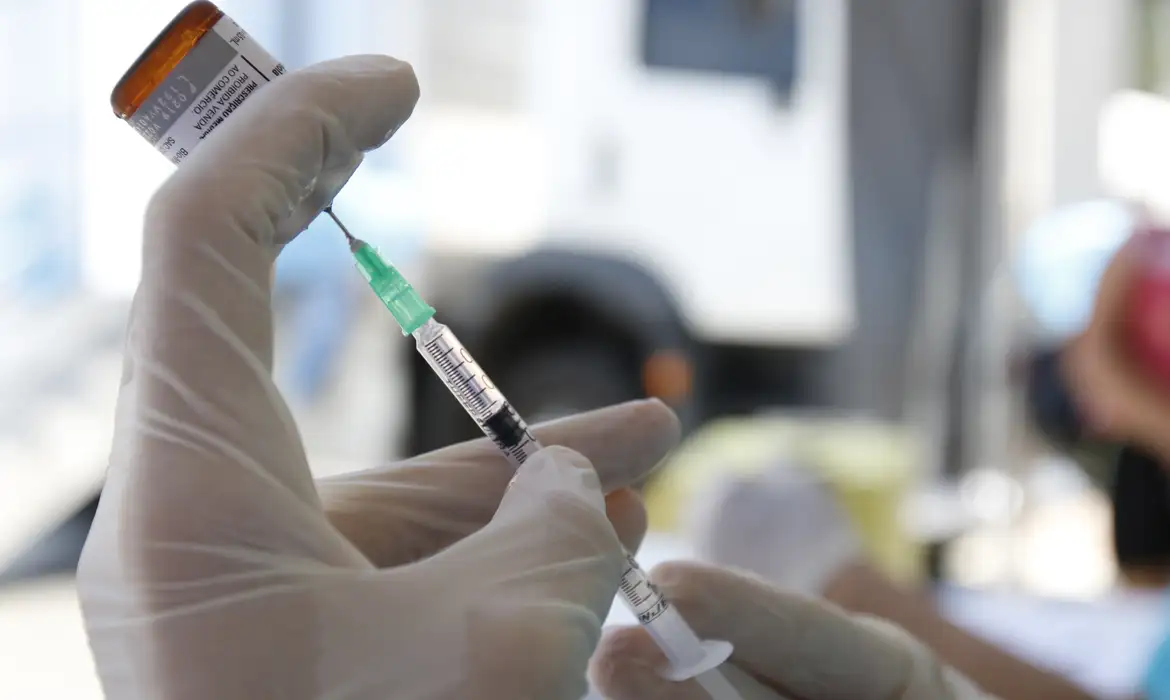 Vacina contra bronquiolite chega ao SUS em dezembro