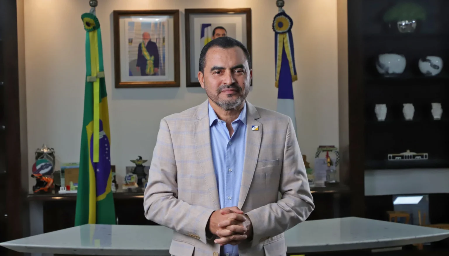 Governador de Tocantins é afastado em operação da PF sobre desvio de emendas