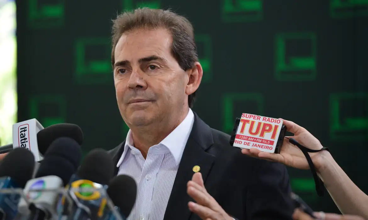 Votação da anistia é adiada após declarações de Paulinho da Força