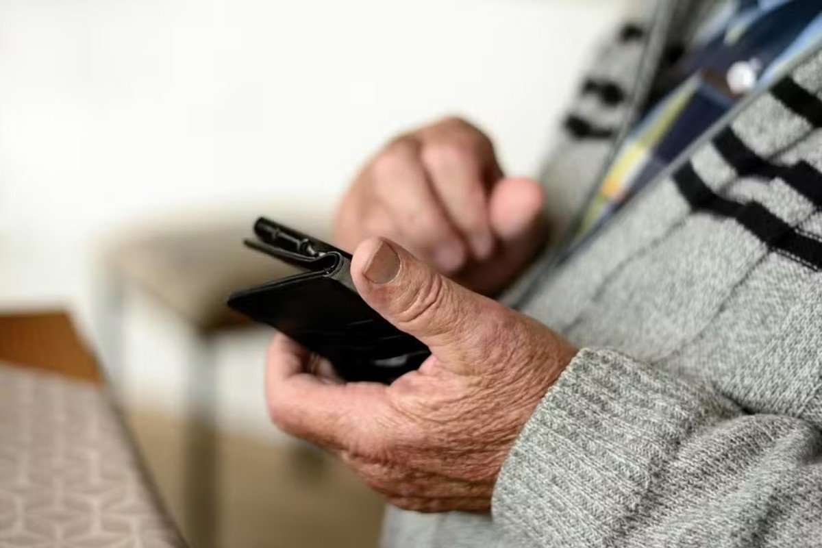Santos, SP, abre inscrições para curso de tecnologia voltado para população 50+