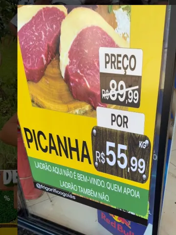 Açougue em Goiânia descumpre decisão judicial e altera cartaz contra petistas