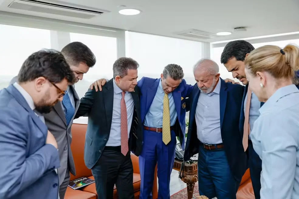 Lula recebe pastores evangélicos no Planalto com participação de Messias, favorito ao STF