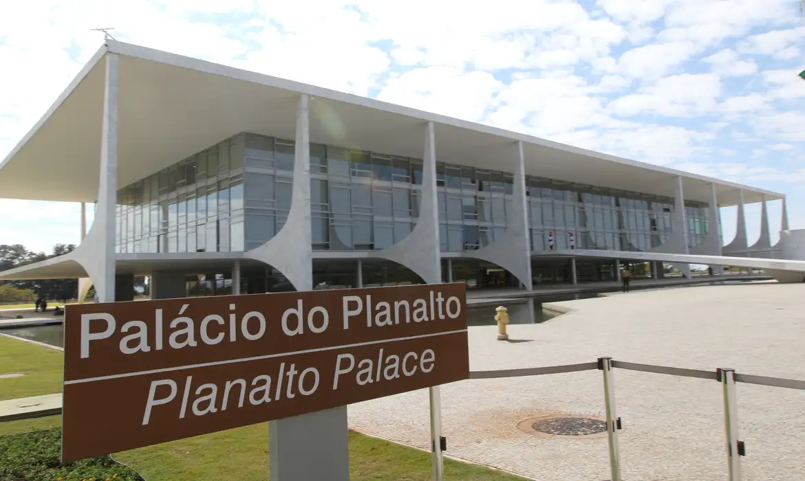 um Brasil mais justo e eficiente