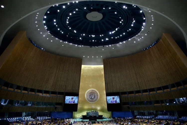 Agência da ONU estuda deslocamento de países inteiros devido à crise climática