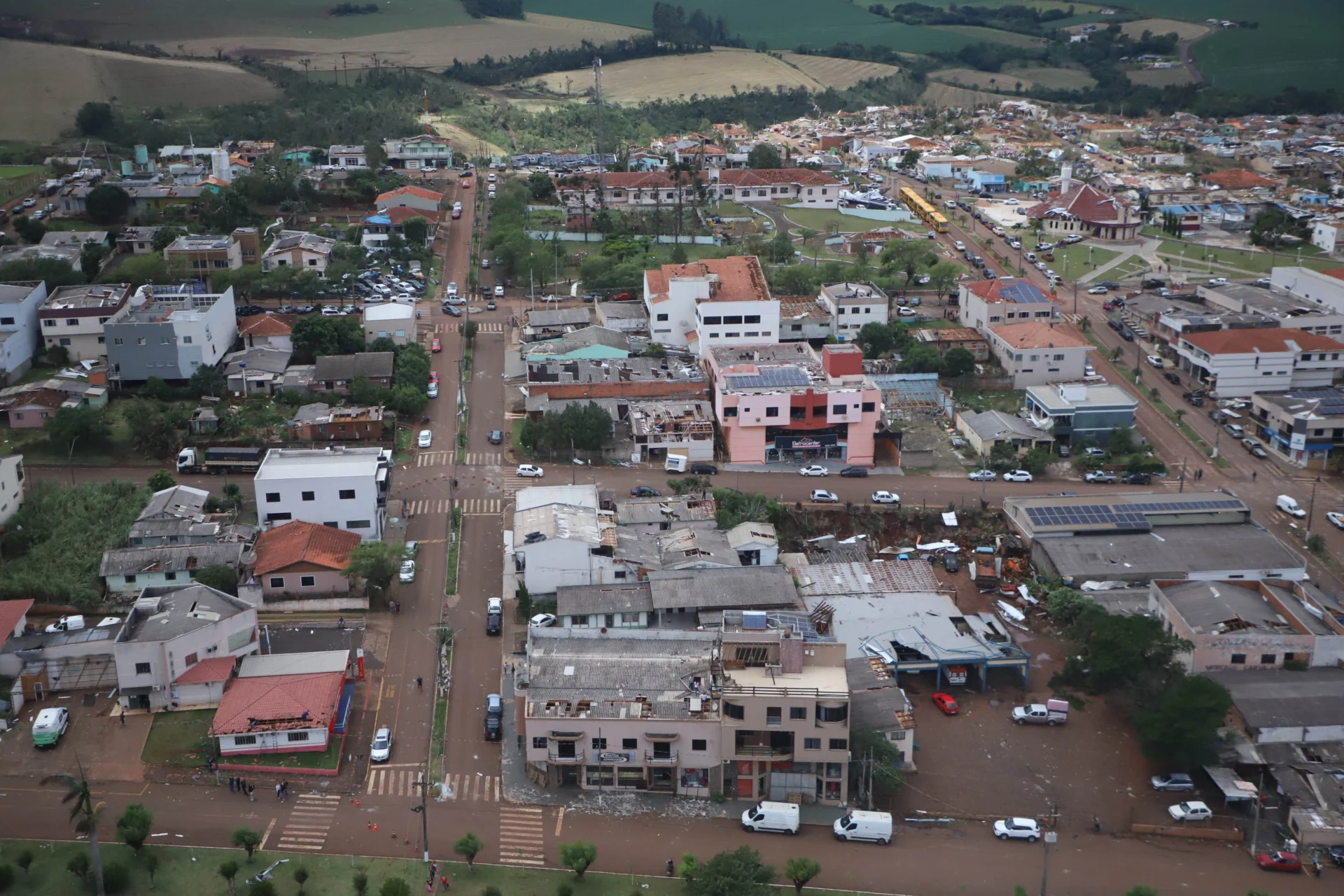 Paraná foi atingido por três tornados com ventos de até 330 km/h