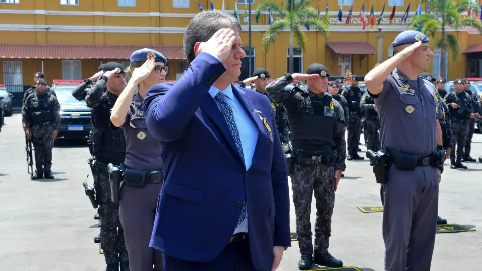 Conexões explosivas: Magro, Refit, governo Tarcísio em SP e o general Ramos