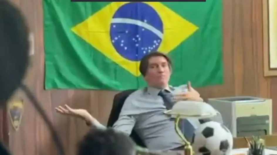 Filme de Bolsonaro é uma ´facada´ nos cofres públicos