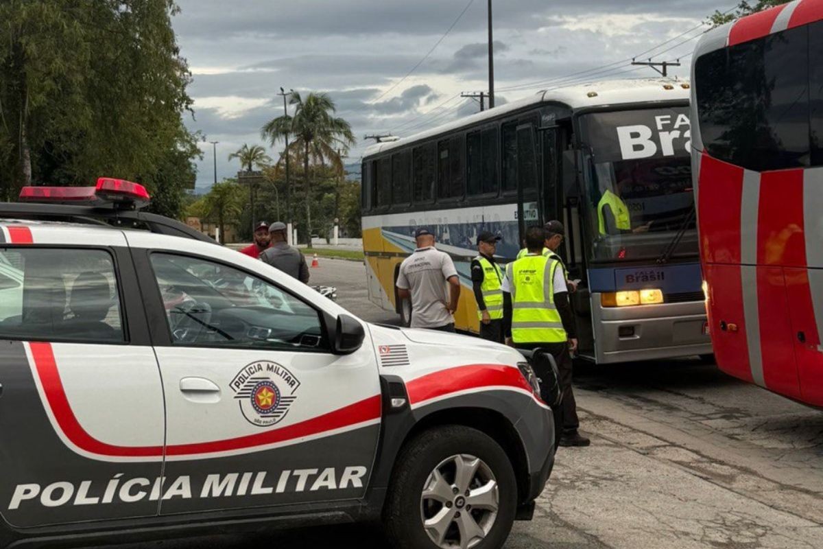 Guarujá suspende autorizações para entrada de ônibus e vans de turismo para evitar colapso no Réveillon