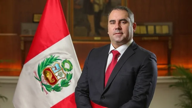 Pré-candidato à presidência do Peru sofre ataque a tiros durante deslocamento