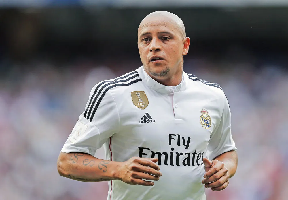 Roberto Carlos passa por cirurgia no coração durante férias no Brasil, diz jornal espanhol