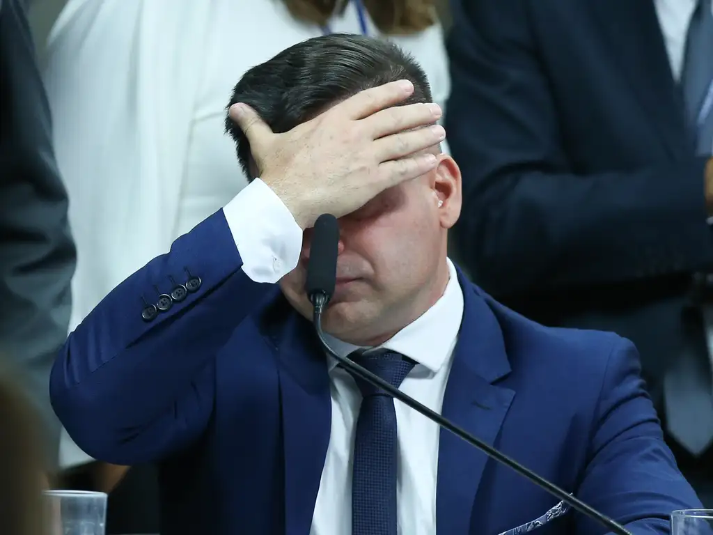 Silvinei levava carta na qual dizia não ver nem escutar ao ser preso no Paraguai