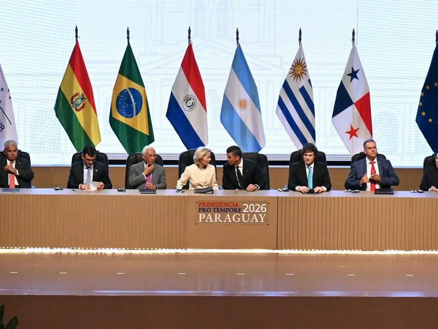 Líderes do Mercosul e da UE assinam acordo e defendem multilateralismo