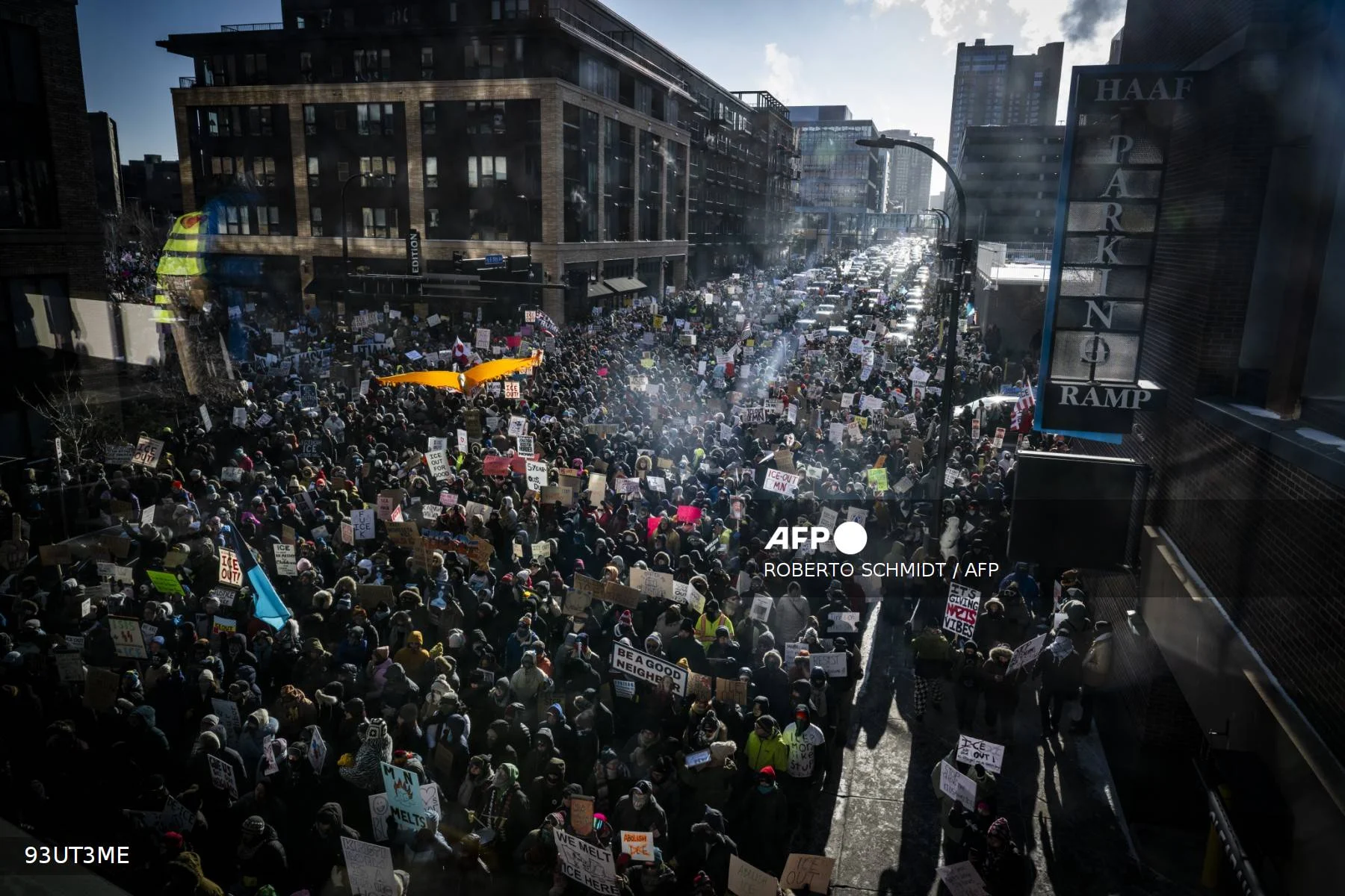 Após protestos, Trump vai retirar agentes de imigração de Minnesota