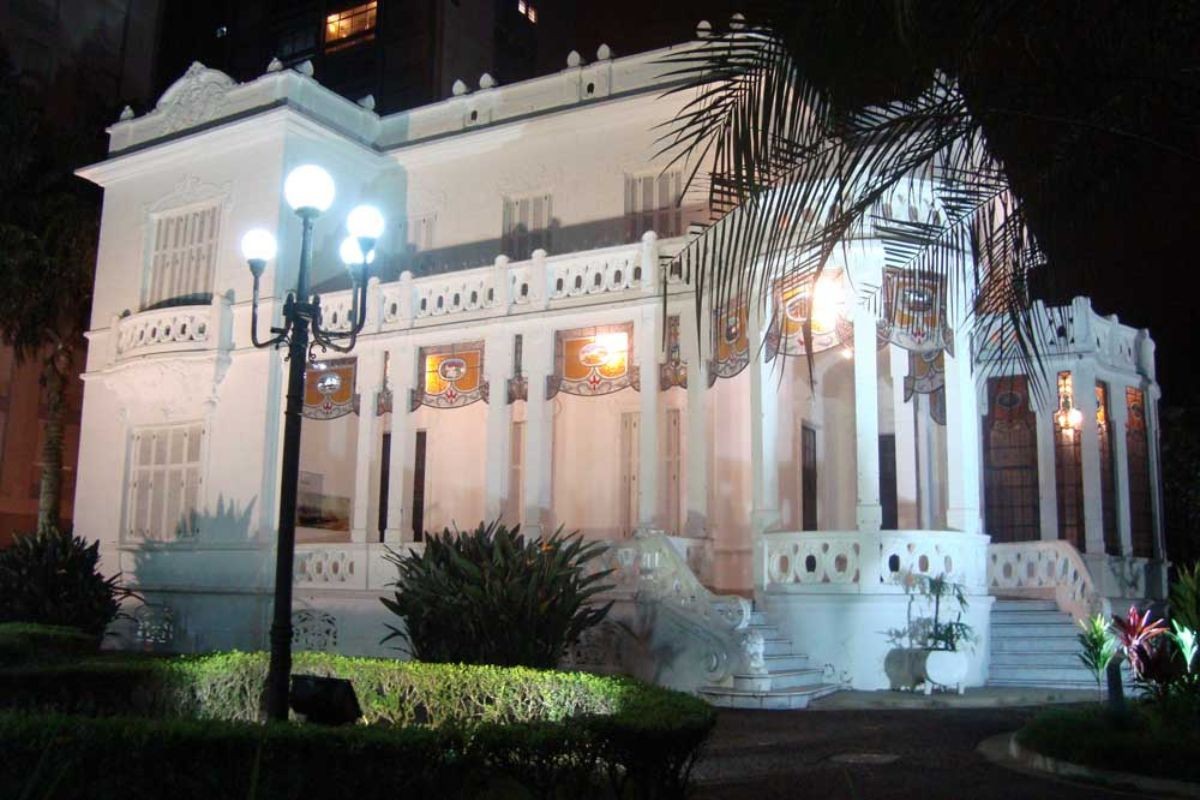 Pinacoteca de Santos abre vagas para cursos e oficinas culturais gratuitos; confira