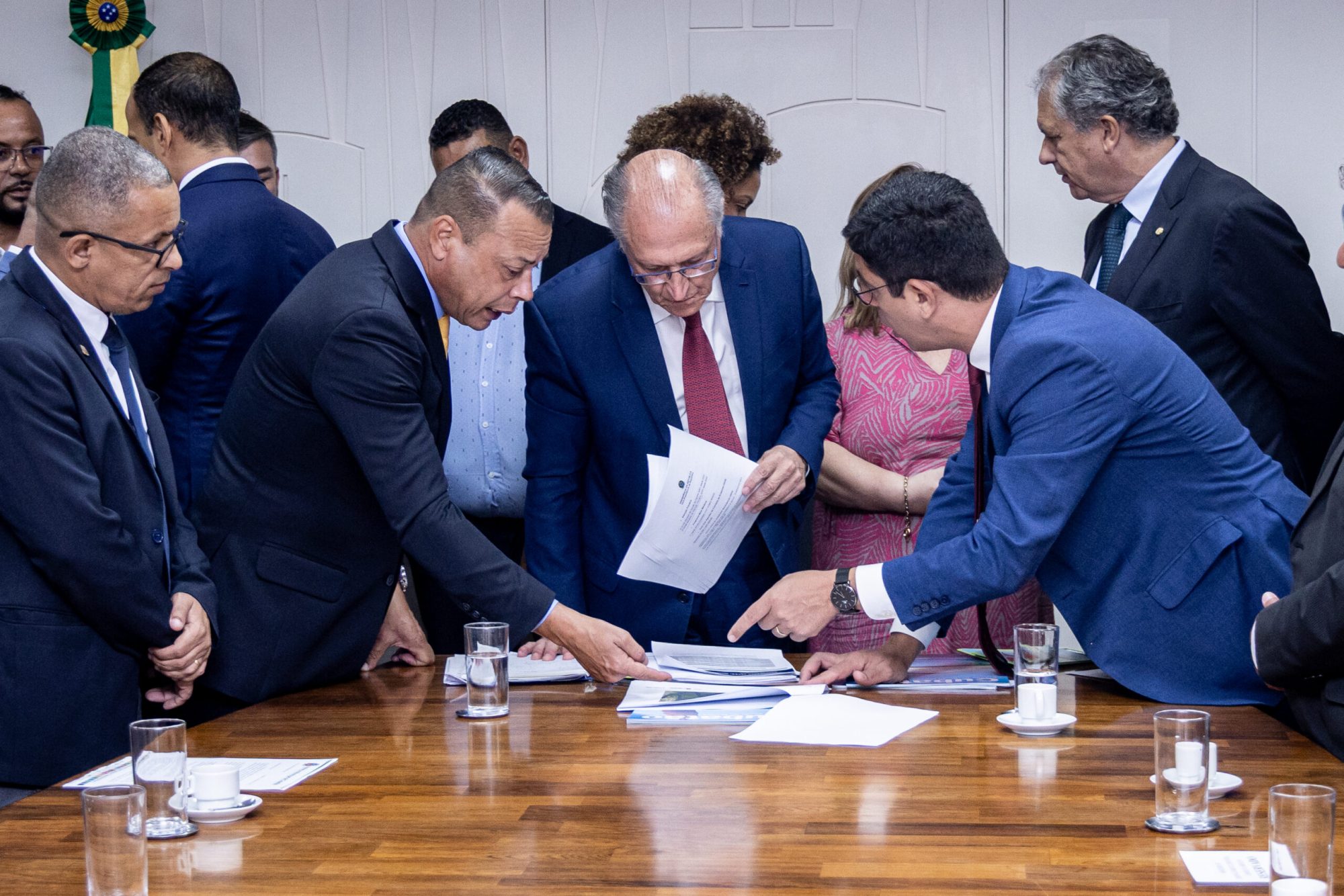 Alckmin anuncia R$ 2 bilhões para a indústria química: medida beneficia Polo de Cubatão