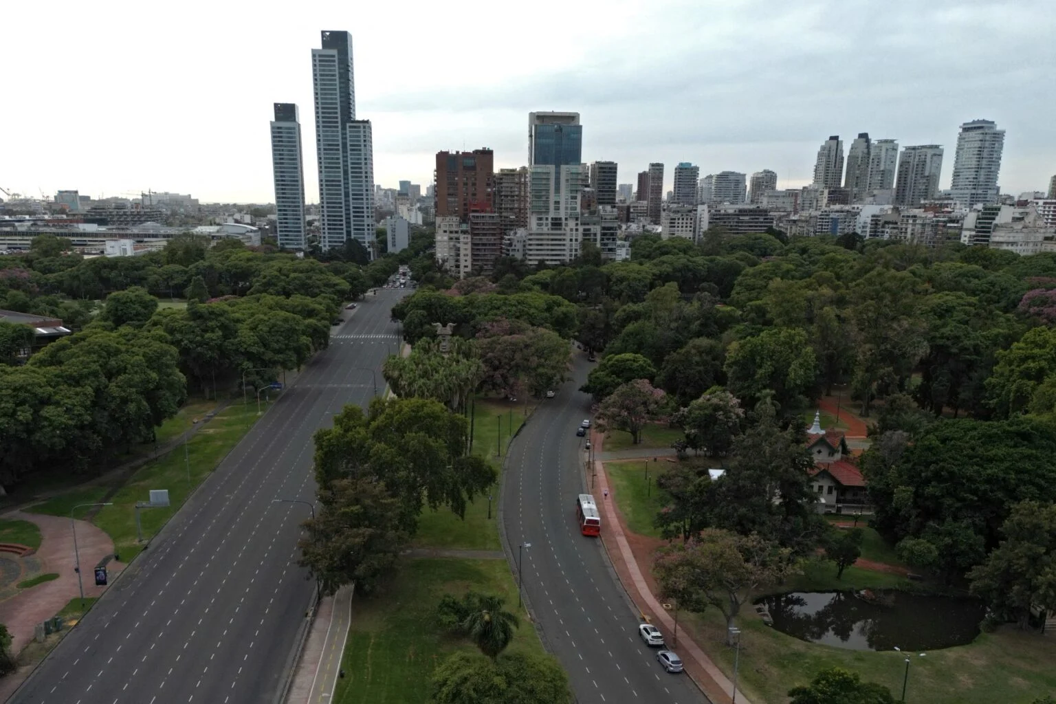 Argentina tem greve geral em dia de votação da reforma trabalhista de Milei