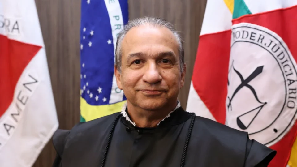 CNJ abre processo disciplinar contra desembargador acusado de abuso sexual