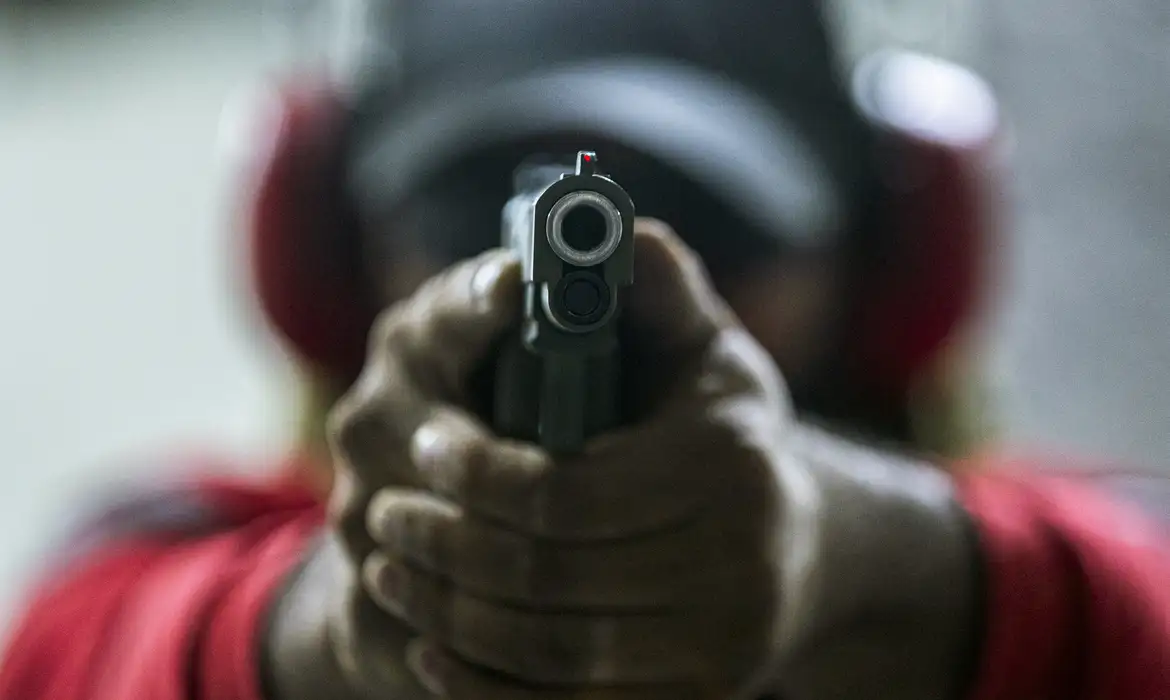 OMS ignorou armas como risco à saúde pública em 3.230 resoluções, aponta relatório