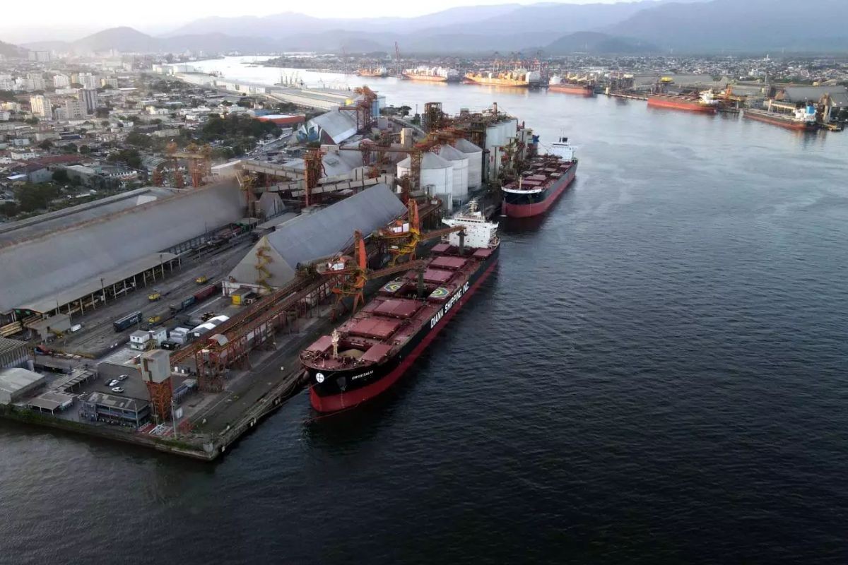 Porto de Santos bate recorde e tem melhor janeiro de todos os tempos