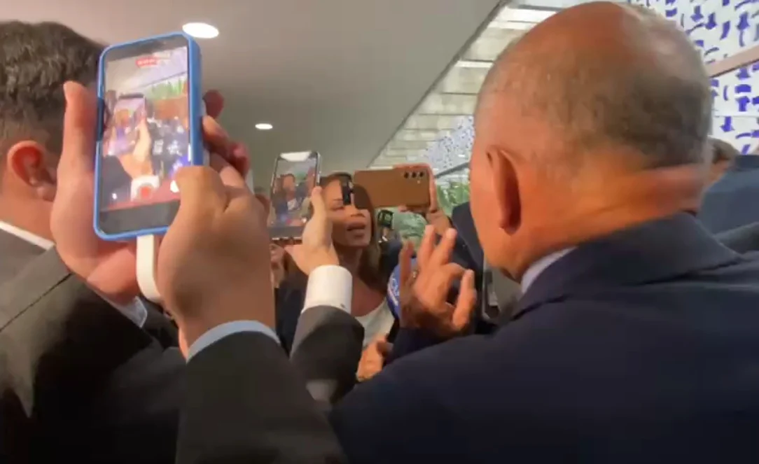 Sindicato dos jornalistas e Fenaj repudiam intimidação a repórter do ICL na Câmara