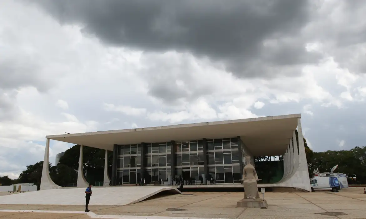79% acham que ministro do STF não poderia julgar causa que envolva cliente de parente