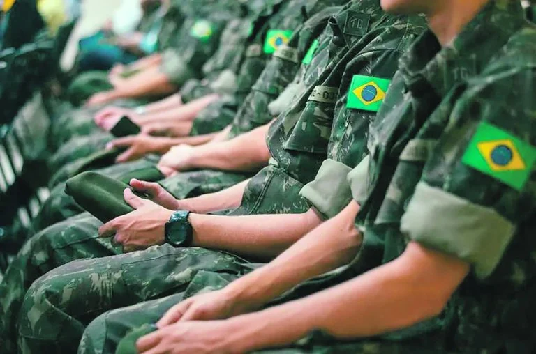 Esquema milionário no Exército termina em prisão de militares e civis