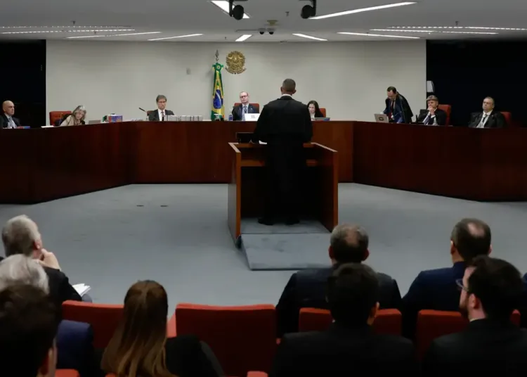 STF marca para dia 8 sessão de julgamento sobre nova eleição no RJ