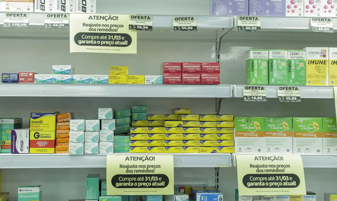 Supermercados já podem vender medicamentos; entenda novas regras