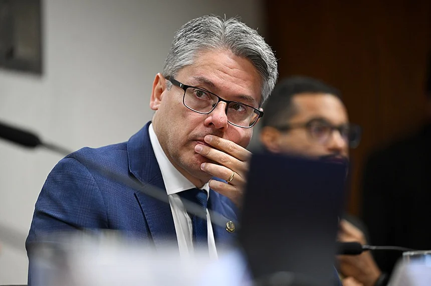 CPI do crime organizado: respostas de Alessandro Vieira expõem limites do próprio relatório