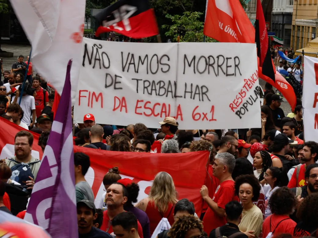 PT tenta emplacar relatoria da PEC do fim da escala 6×1 e esbarra em Motta