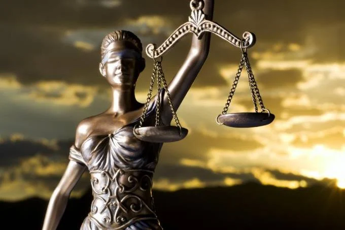 Projeto na Câmara quer punir uso da Justiça para perseguir mulheres