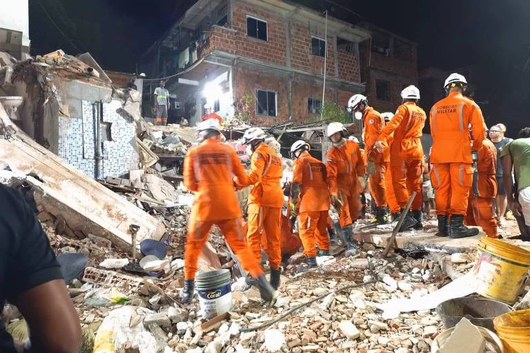 Desabamento de prédio em Salvador (BA) deixa três mortos