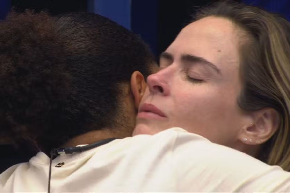 Ex-BBB, Tia Milena revela como passou a gostar de abraços