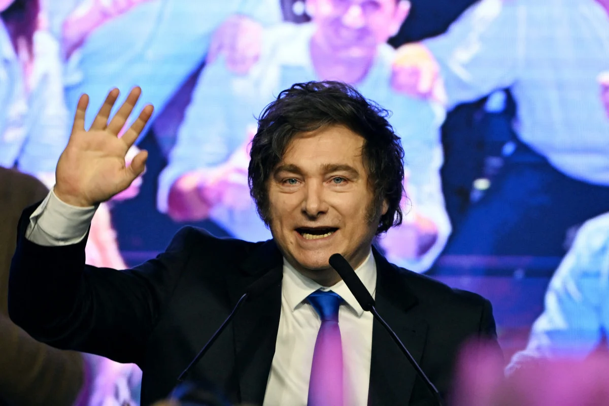 Milei corta programas para pessoas com deficiência na Argentina e alega ‘desperdícios’