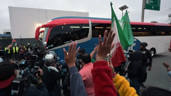 EUA revogam ingressos da Copa de torcedores do Irã
