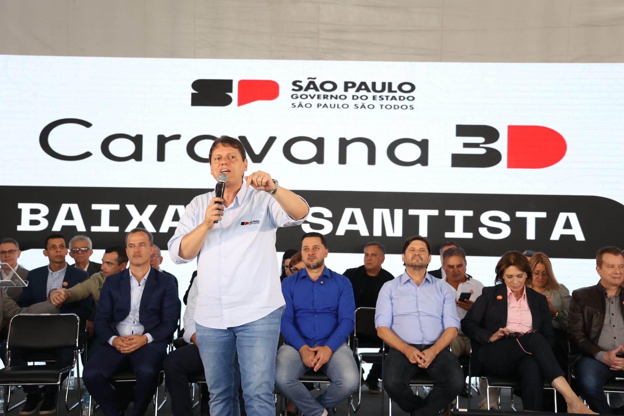 Hospital de Peruíbe é inaugurado após 13 anos sem data para funcionar