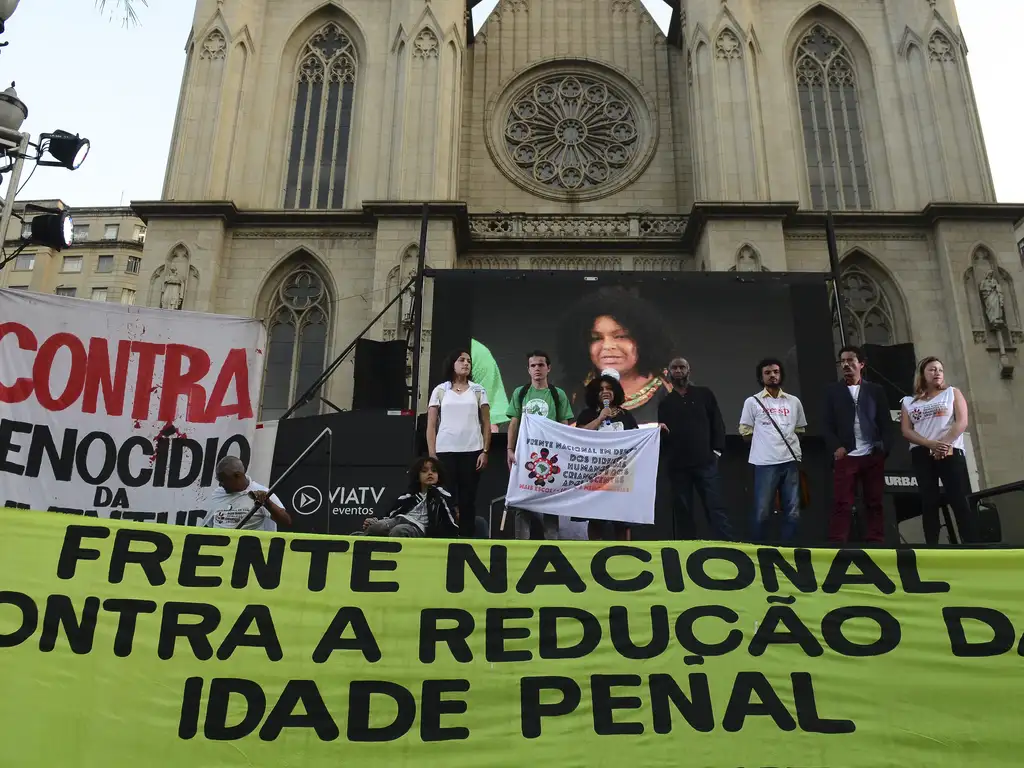 Juristas contestam PEC da redução da maioridade penal