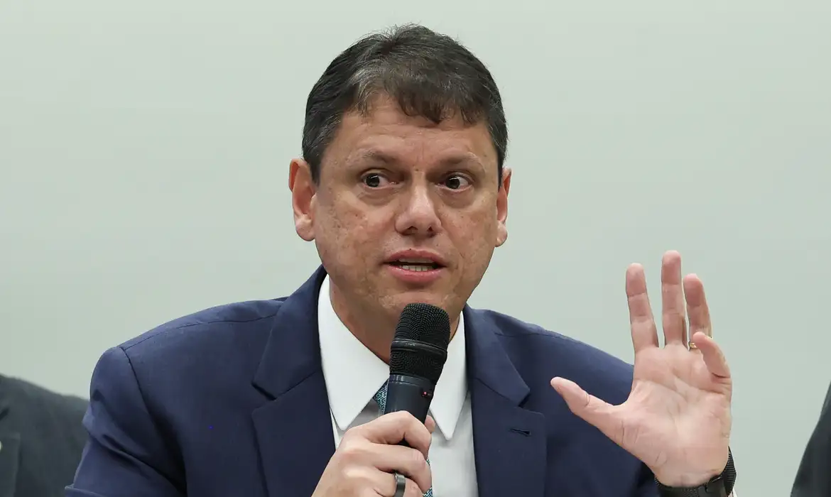 TCE aprova com ressalvas as contas do governo de Tarcísio