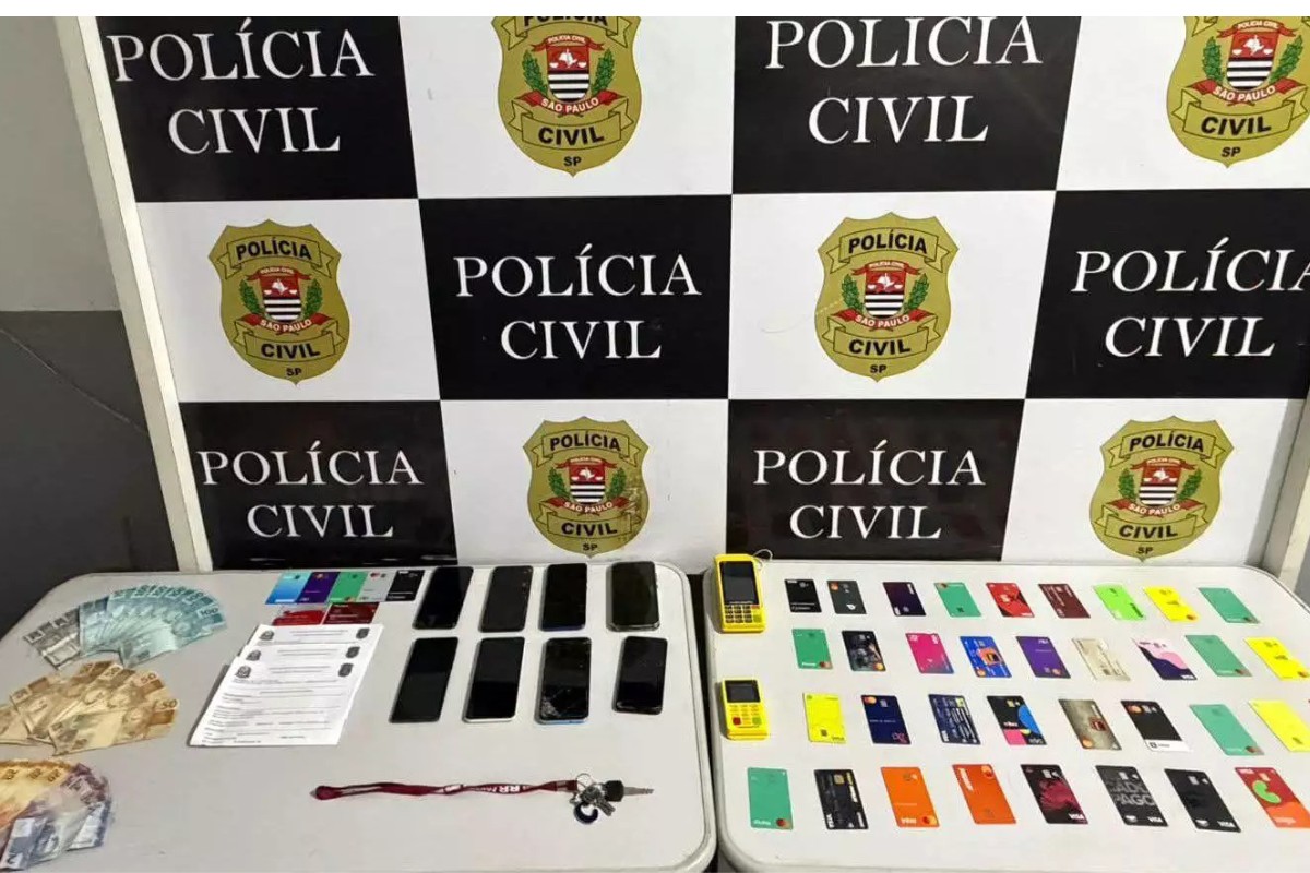 Três presos em Guarujá com cartões ligados a fraudes de estelionato